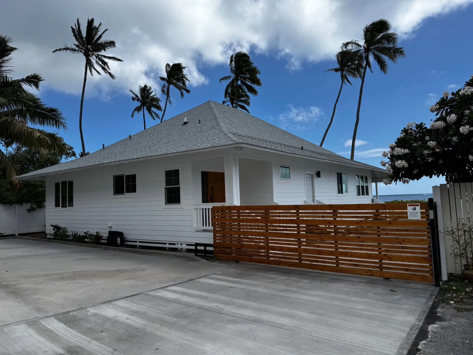 HONOLULU BEACH VILLA — ロケーション